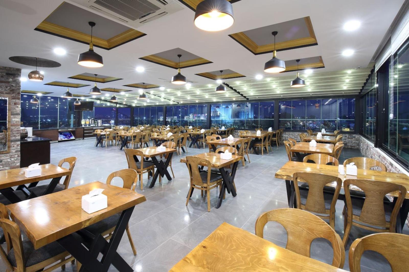 Adana Taskoeprue Hotel ภายนอก รูปภาพ
